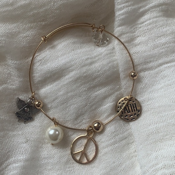 🇺🇸 4 bracelets with charms - Picture 2 of 4